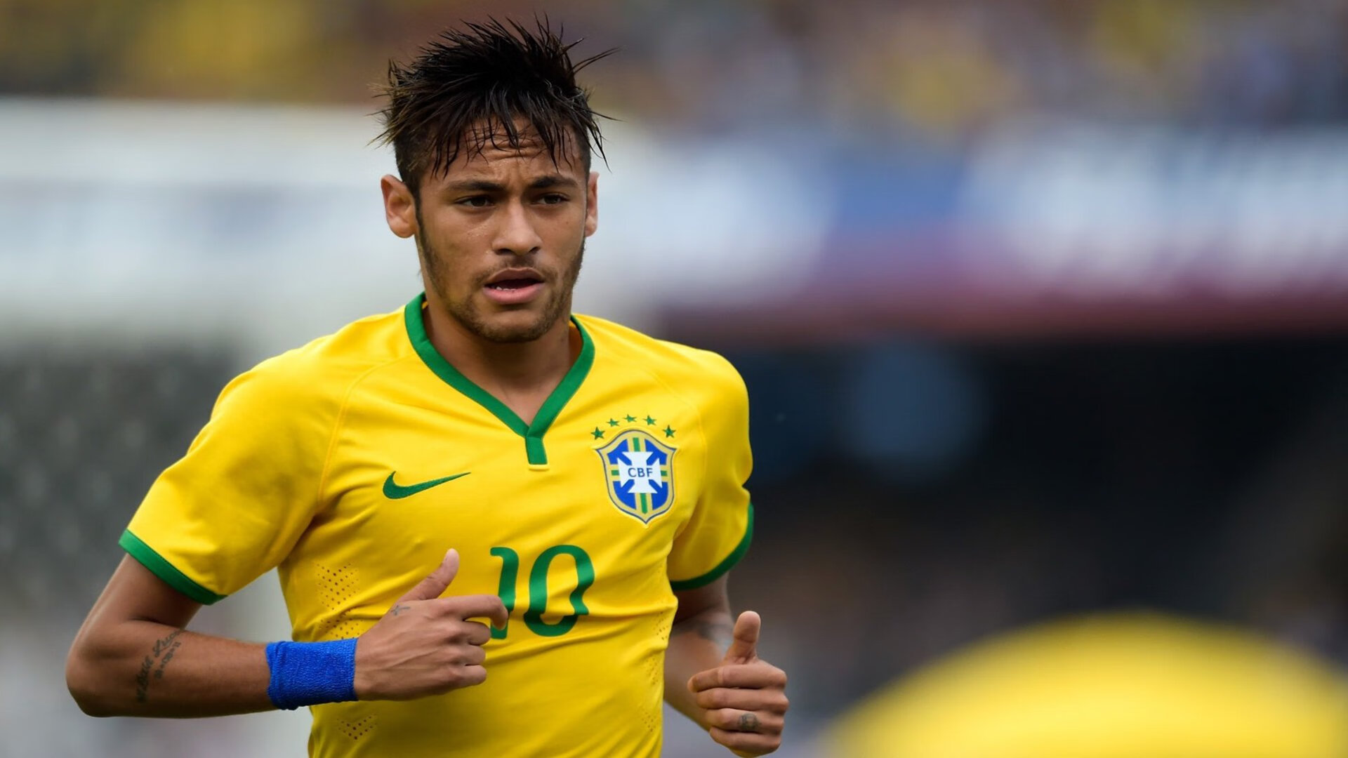 德赢平台官网-后腰球员断球能力是否决定比赛转折点分布，后腰接球摆脱集锦